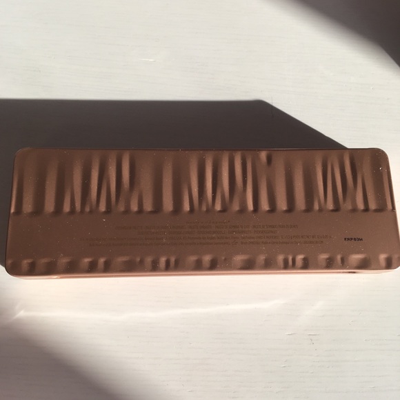 Urban Decay Naked3 Palette - Picture 4 of 4